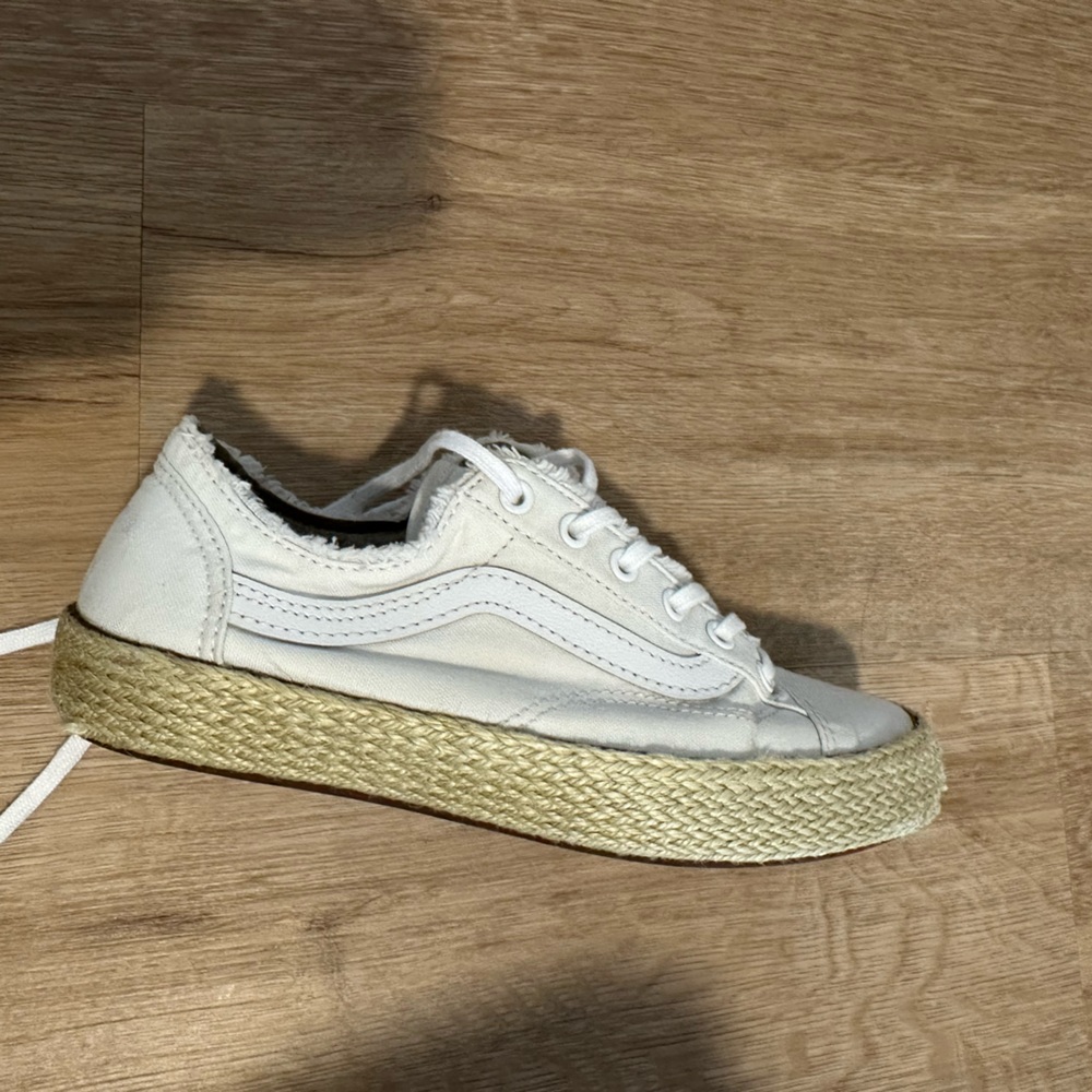 Old Skool VANS STYLE 36 DECON ES ESPADRILLE FRAYED WHITE JUTE GUM SOLE - Picture 3 of 4